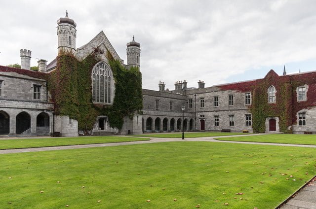 Universidad Nacional de Irlanda