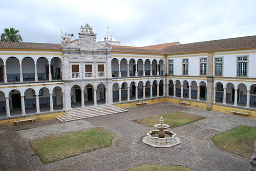 University of Évora