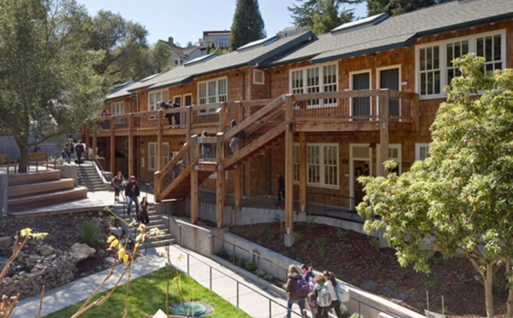 منحة جامعة ستانفورد لدراسة الماجستير والدكتوراه في أمريكا ممولة بالكامل تروسكو منح دراسية